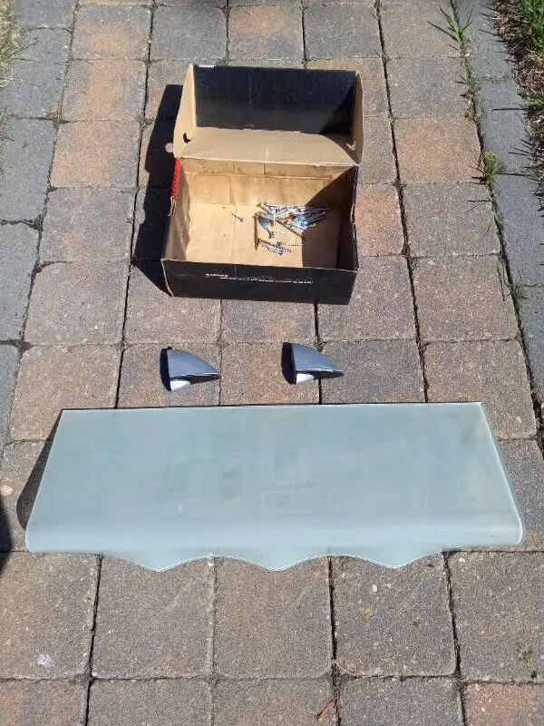 Oblong Frosted Glass Floating Shelf (one left) in Bookcases & Shelving Units in Edmonton - Image 2