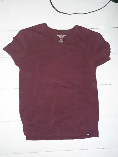 American eagle v neck maroon medium shirt , View more