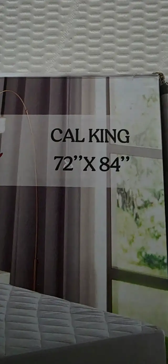 LDC Lux Decor Collection Mattress Pad - King Mattress Cover in Bedding in Hamilton - Image 8