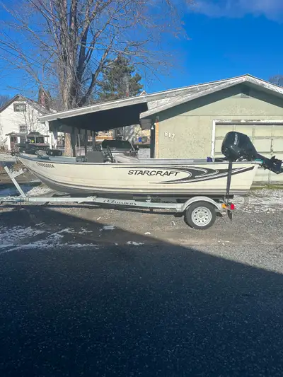 Boat well maintained. Wrapped each year for storage. Come with powerdrive with spot lock. And garmin...