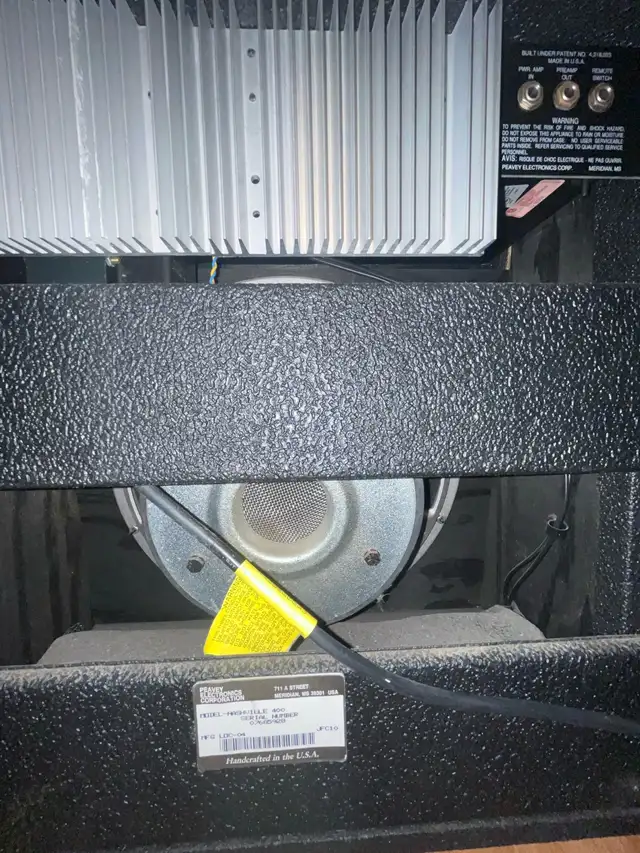 Peavey Nashville 400 BW in Amps & Pedals in City of Halifax - Image 3