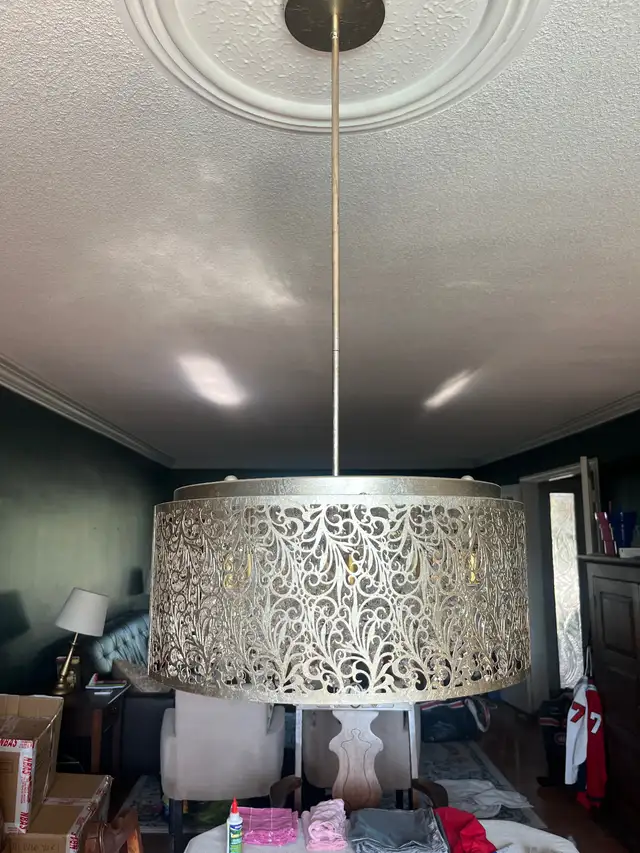Dainolite 7 light Sienna Chandelier in Indoor Lighting & Fans in Hamilton - Image 2