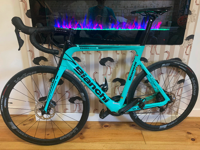 Bianchi Aria E-Road - 59cm in eBike in Oakville / Halton Region