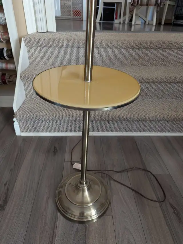 Floor Lamp in Indoor Lighting & Fans in Cape Breton - Image 6