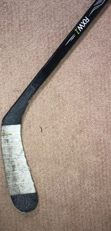 Hockey Stick Winnwell youth in Hockey in Winnipeg - Image 6