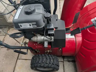 Craftsman snowblower serviced last month 450 with electric start Honda lawnmower haven't started it...