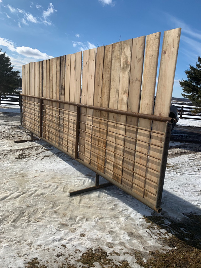 Free standing gate / corral panels for livestock and equine in Farming Equipment in Oshawa / Durham Region - Image 3