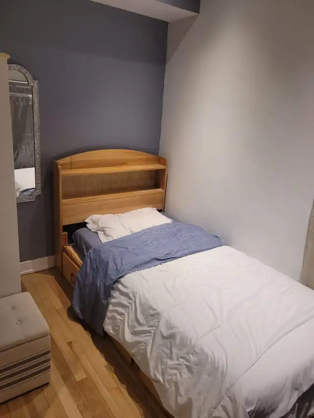 Furnished Available single bed Room for rent, close to Hull Hosp in Room Rentals & Roommates in Gatineau - Image 5