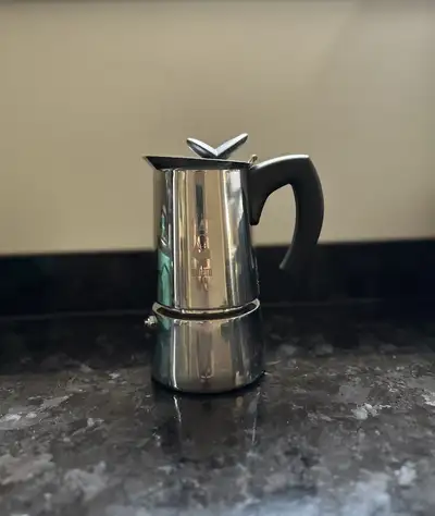 Ideal for coffee lover Excellent condition Premium Stainless steel Italian quality & design For 4 cu...