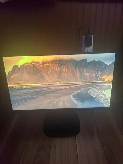 onn. 22 Inch Full HD Monitor – 1080p – Excellent Conditi, View more