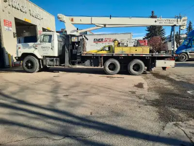 International 2674 truck 285hp Cummins LA10 8 spd fuller, Terex crane 3063 fully hydraulic, lots of...