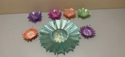 Glass Daisy Bowl Set, View more