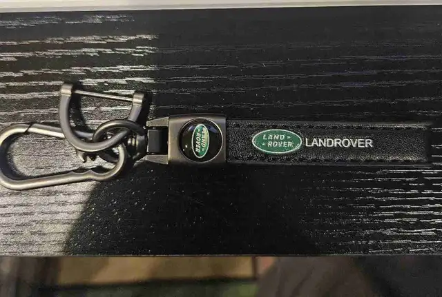 Land Rover Keychain in Bags & Luggage in Hamilton - Image 2