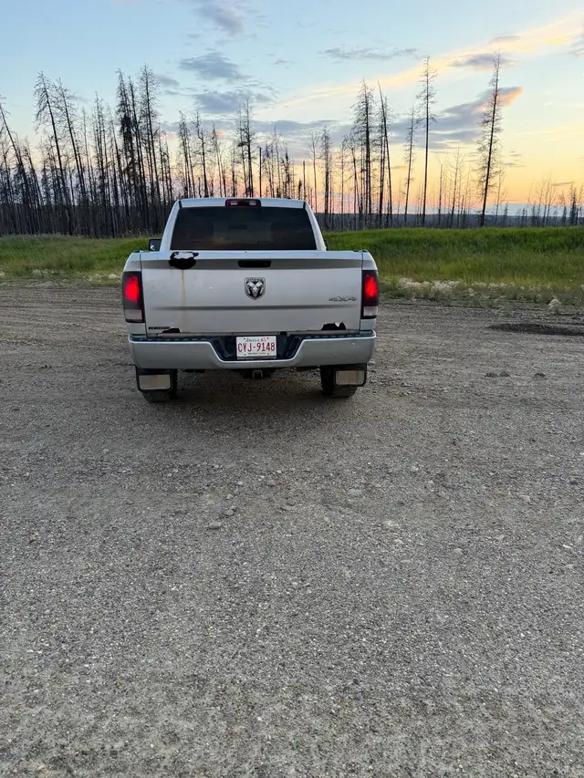 2010 ram 1500539809004368046083