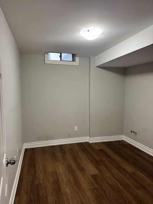 1 bedroom for rent in Room Rentals & Roommates in Oshawa / Durham Region - Image 2
