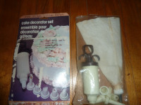 Vintage Cake Decorator Set - Cake Decorating Kit