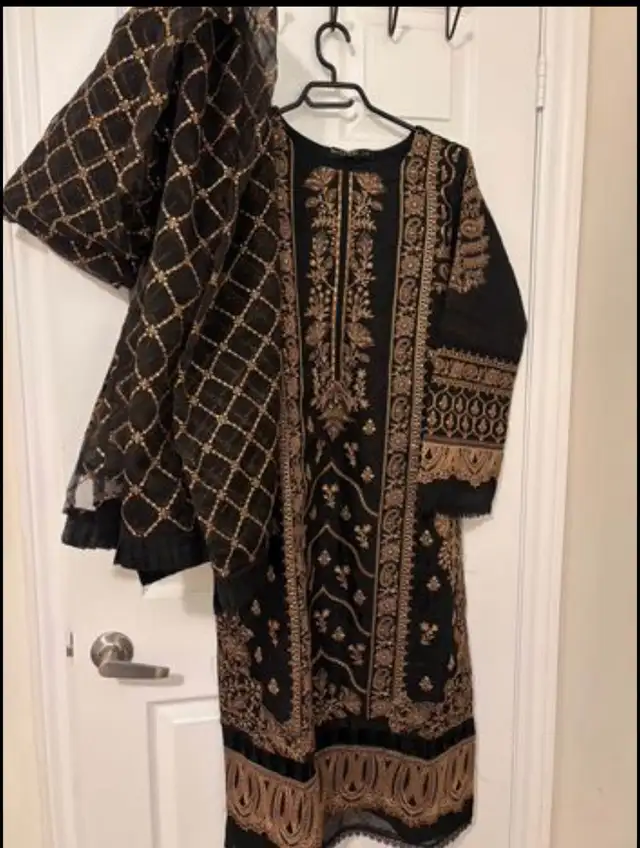 Ladies dresses size small62863733870337121