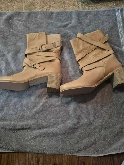 Boots  for sale, View more