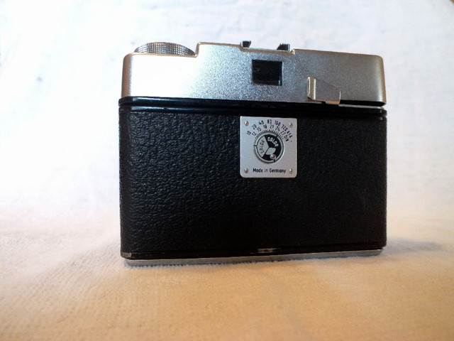 Working Zeiss Ikon Continette 35mm FILM camera, Excellent in Cameras & Camcorders in St. Catharines - Image 2
