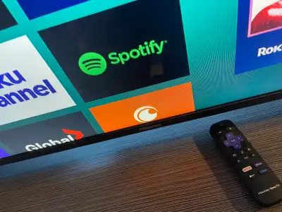 Selling a Hisense Roku Smart TV – in excellent working condition with built-in streaming apps (Netfl...