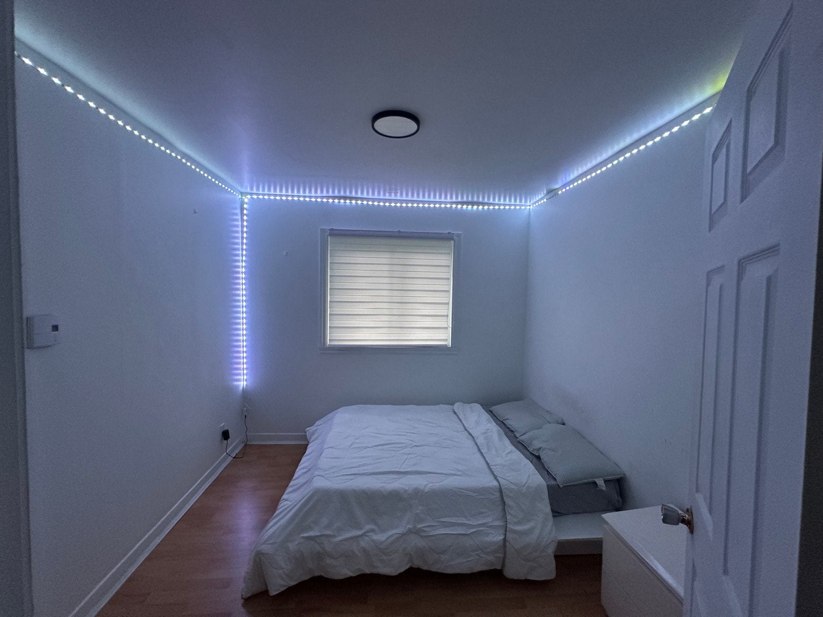 chambre à louer dans un 5 1/2 — photo 1