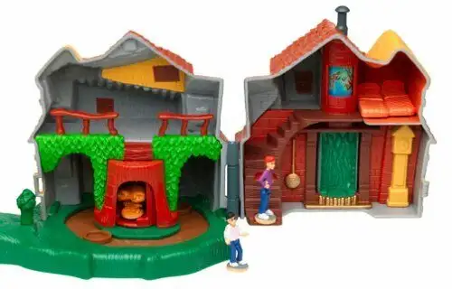 Harry Potter Weasley House Playset in Arts & Collectibles in Smithers - Image 4