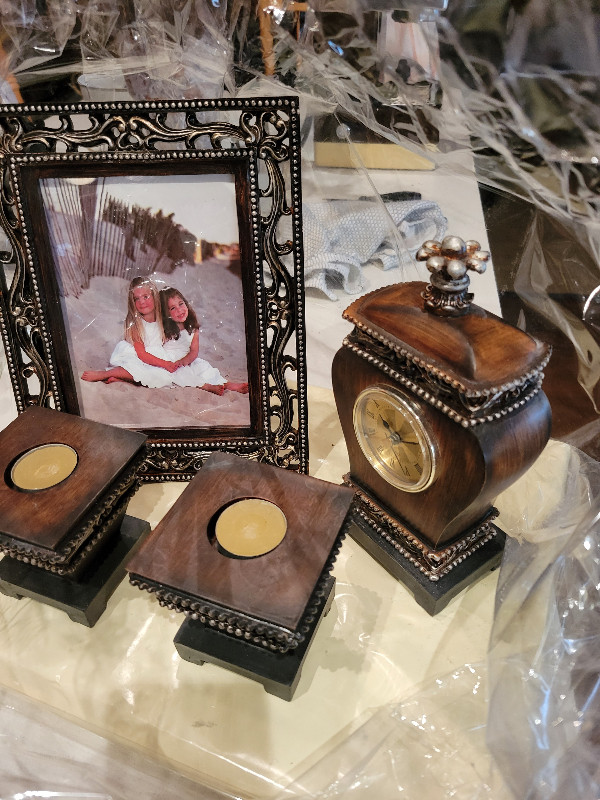 HOME DECOR - picture frame, etc. in Home Décor & Accents in City of Toronto - Image 4