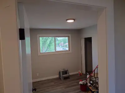 4 BR Main + Top Floor of House in Parkallen, Near UofA & DT