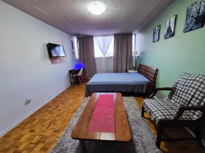 Rento cuarto para mujer, estudiante o independiente, tambien se puede para pareja, utilidades inclui...