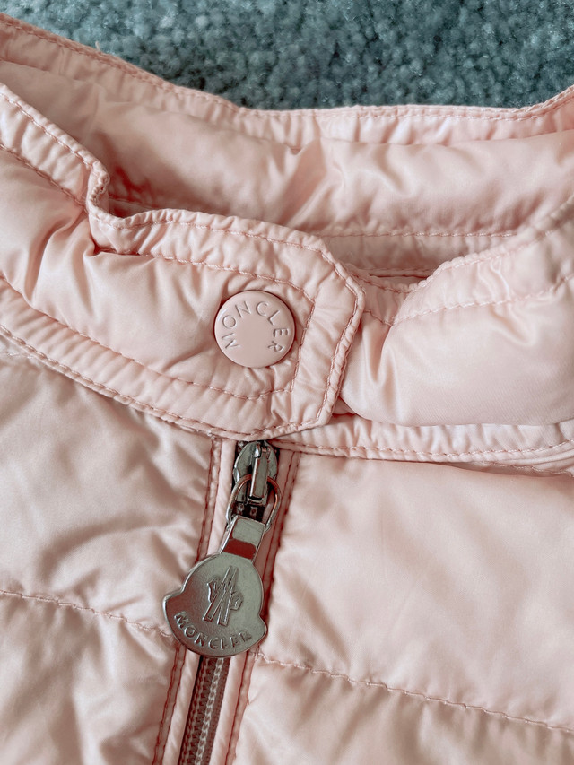 Moncler girls jacket 4Y in Clothing - 4T in Markham / York Region - Image 4