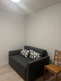 Scarborough/Den available for rent/tamil women 