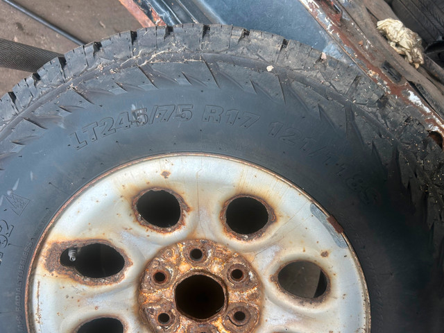 Tires and rimes in Other in Oshawa / Durham Region