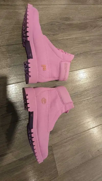 timberland rose  neuf pour homme size 10, View more