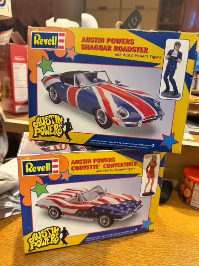 Rare pair of Austin powers Revell Shaguar and Corvette new in box model kits from 1990 complete with...