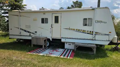 Kampsite 261S by kustom Koach 29' length in excellent condition super clean no smoking no pets .Need...