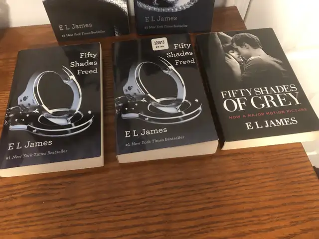 Fifty Shades Book Set in Fiction in Mississauga / Peel Region - Image 5