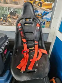 Seat and 4 star harness