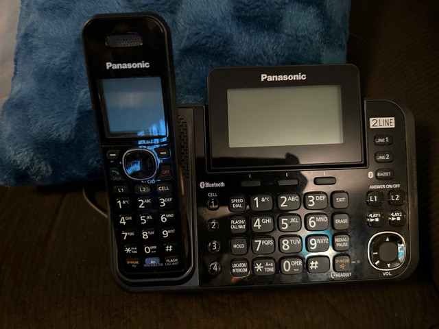 Portable phone in Home Phones & Answering Machines in Hamilton