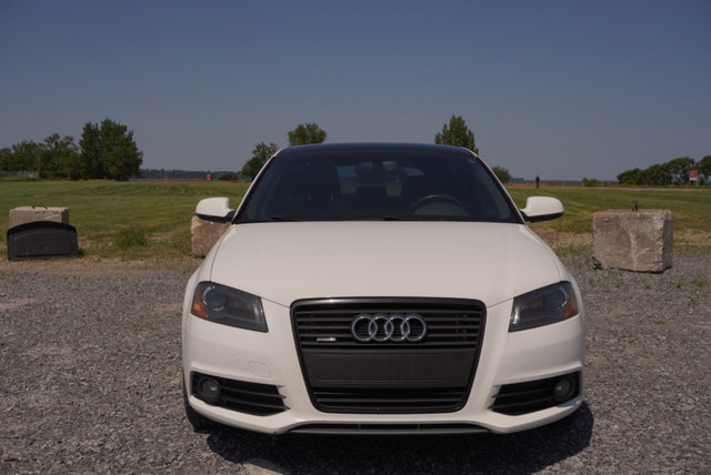Audi A3 2012 — photo 2