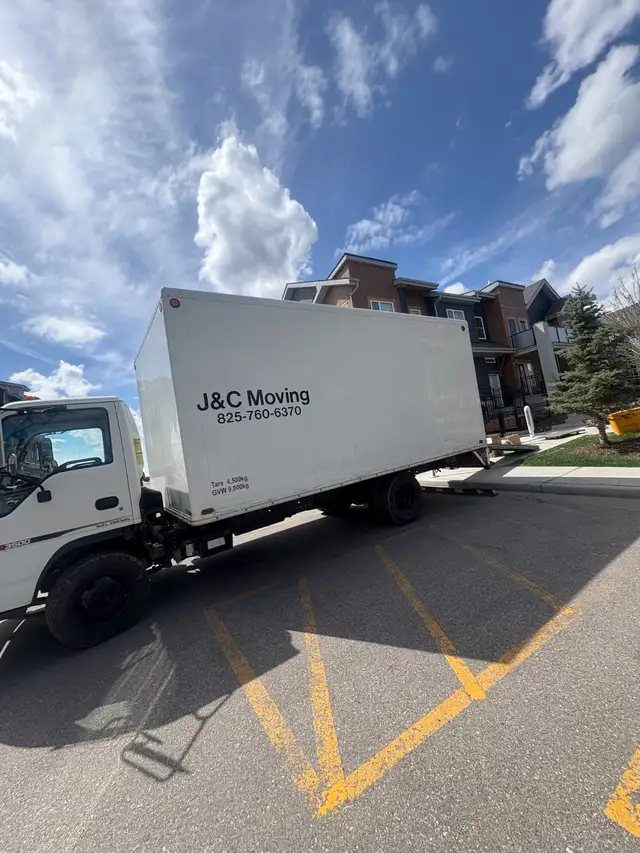 NEED HELP MOVING? GOT JUNK? FAST AND EFFICIENT MOVERS! in Moving & Storage in Calgary - Image 3