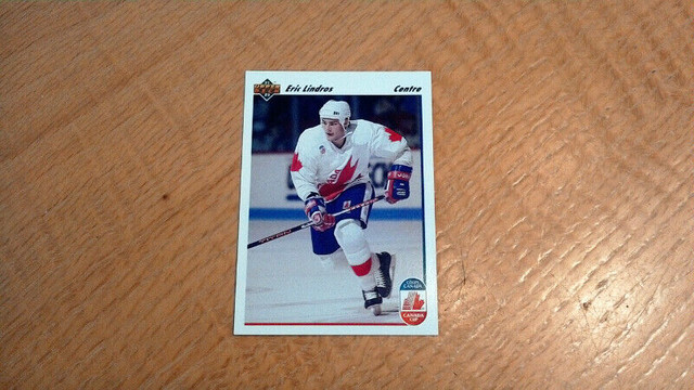 Carte hockey Eric Lindros Recrue No 9  Upper Deck  1992-93 (1901 dans Art et objets de collection  à Laval/Rive Nord