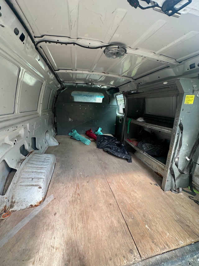 Ford Econoline E-150 à vendre — photo 4