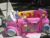 auto rose stationnaire fisher price neuf??