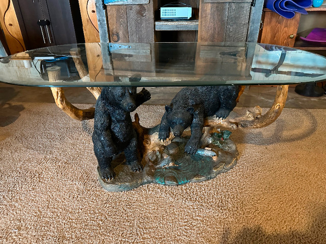 Coffee table in Coffee Tables in Williams Lake
