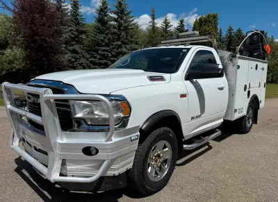 6.4L 8CYL ENGINE, Automatic Transmission, 4WD, SERVICE BODY w/PULL OUT DRAWERS, REGULAR CAB LONG BOX...