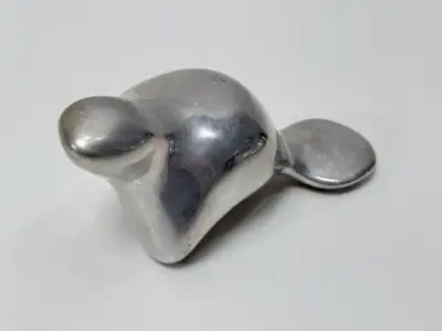 Hoselton Cast Aluminum Beaver Sculpture Signed Canada Figurine, View more