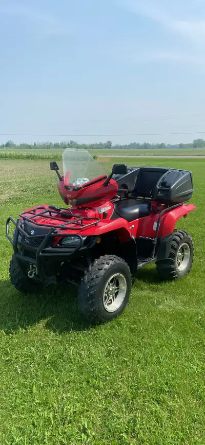 2009 Suzuki Kingquad 750 4x4 w/diff lock 2-up seat, front bush bar, windshield fairing, ITP SS rims....