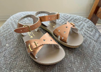 Saltwater Sandals - size 11 - like new 
