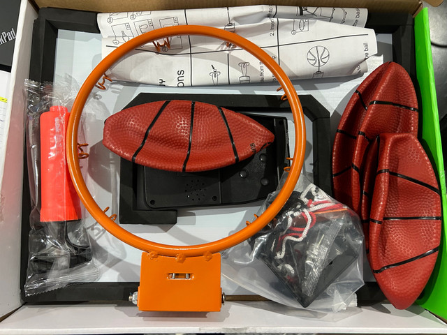 Indoor Mini Basketball Hoop with Scoreboard BNIB in Toys & Games in Hamilton - Image 3