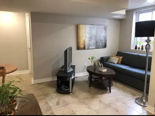 Furnished Room for rent in shared all Female 3 bedroom apartment walking distance to Algonquin Colle...